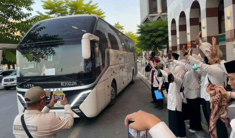 Special Plan: Kepulangan, Petugas Upayakan Jemaah Lansia dan Disabilitas Pulang Sesuai Jadwal