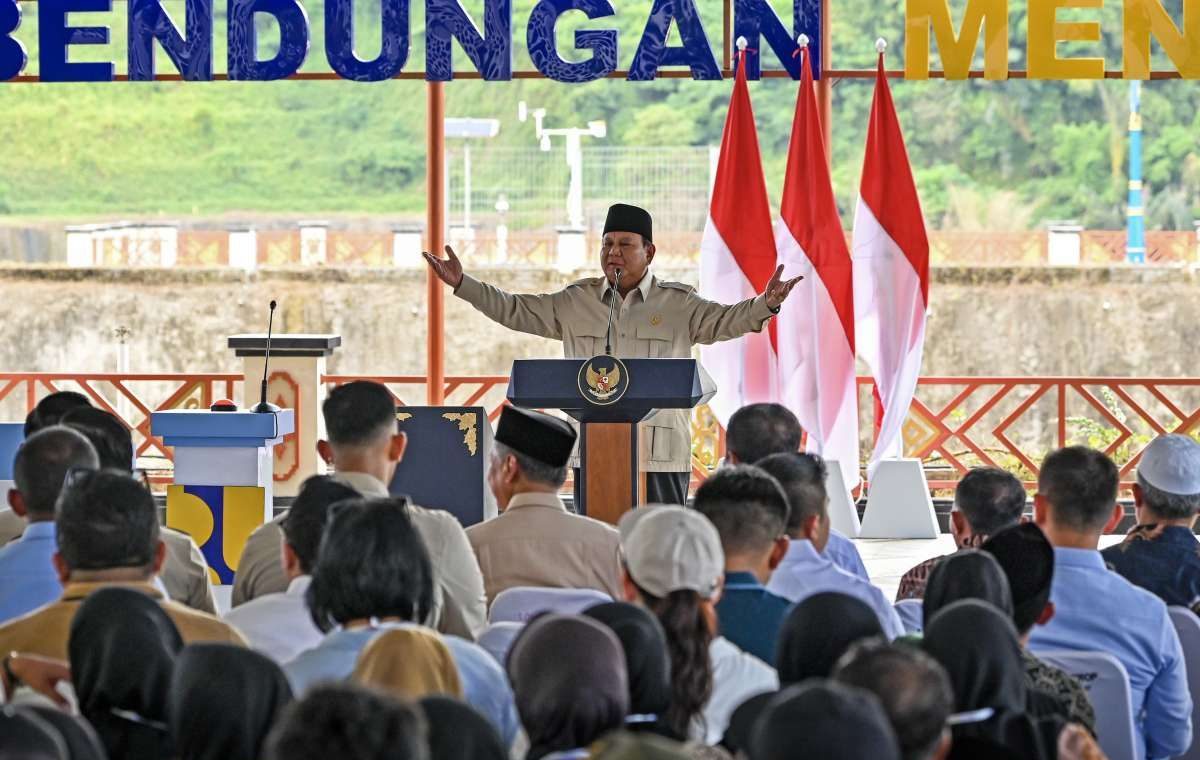Latest Program: Prabowo: Investor yang Masuk Indonesia Harus Untung