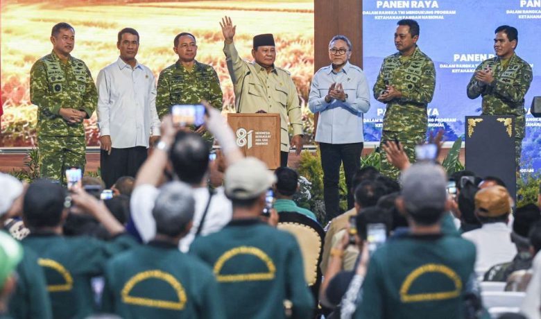 Special Plan: Prabowo: TNI dan Polri Anak Kandung Rakyat