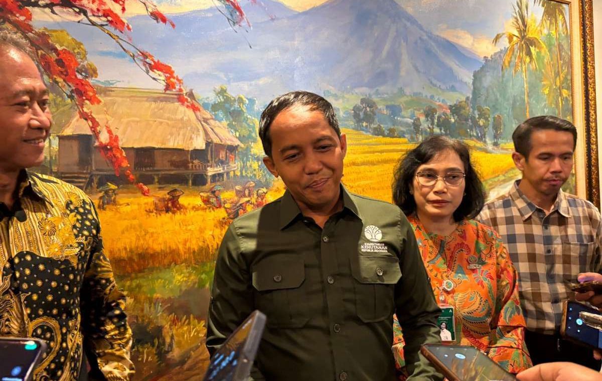 Meeting Results: Menhut Klarifikasi Pertemuan dengan Bupati Kuansing, Akui Sempat Diberi Amplop