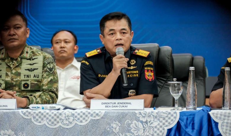 Topics Covered: Hakim Ungkap Pola Suap Rp 61,7 Miliar ke Pejabat Bea Cukai dengan Kode BC1-BC4