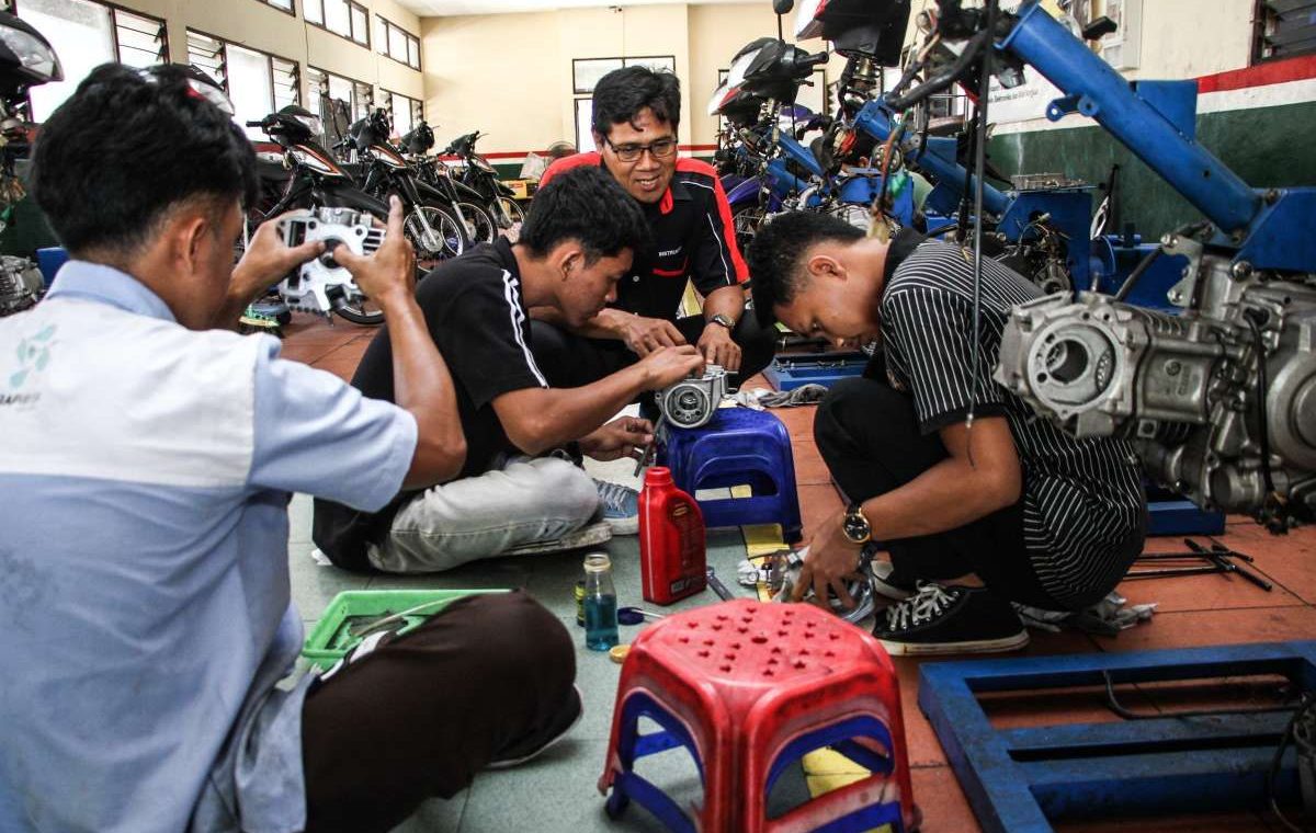 Special Plan: Realisasi Investasi Tembus Rp 1.010 Triliun, KSBSI Soroti Minimnya Serapan Kerja
