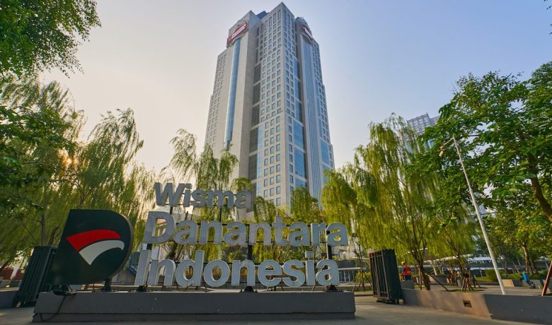 Latest Program: Ekonom: Patriot Bond Bisa Tarik Kembali Dana SDA Rp15.000 Triliun yang Hilang