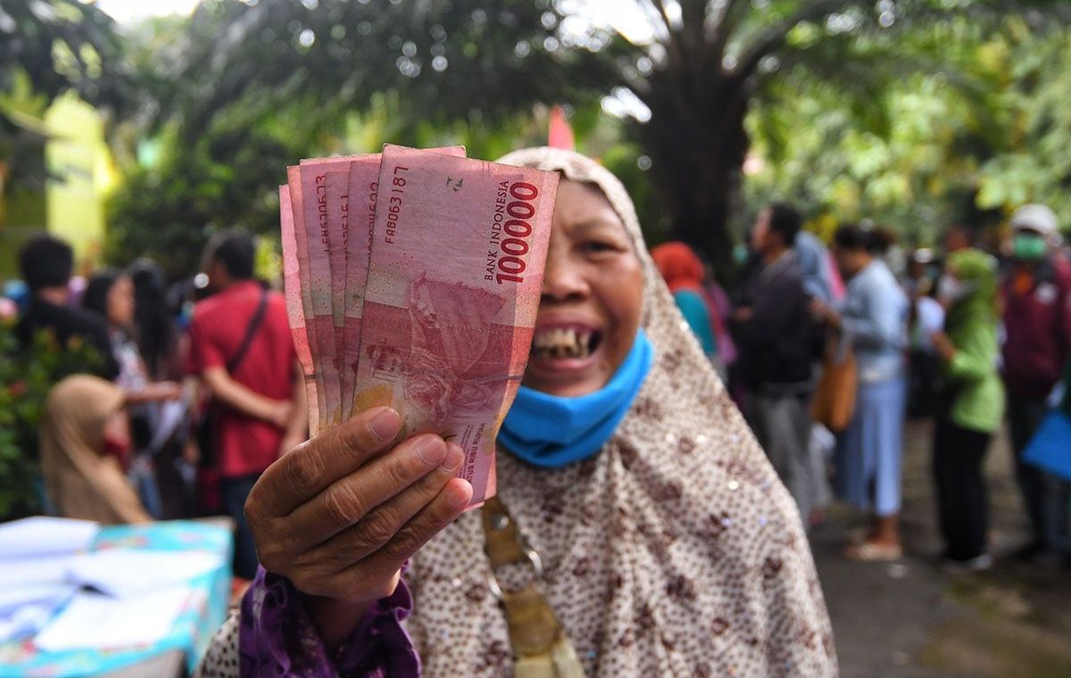 New Policy: Koperasi Desa Merah Putih Jadi Penyalur Bansos, Ekonom Ingatkan Risiko Mengancam