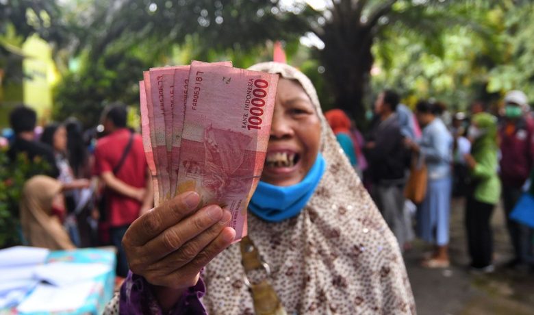 New Policy: Koperasi Desa Merah Putih Jadi Penyalur Bansos, Ekonom Ingatkan Risiko Mengancam