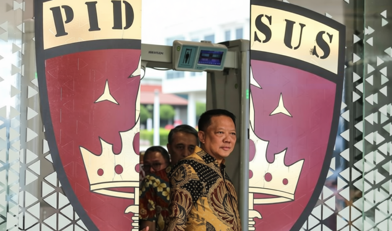 Historic Moment: Polri Tetapkan Eks Jampidsus Febrie Adriansyah Tersangka Kasus Korupsi dan TPPU