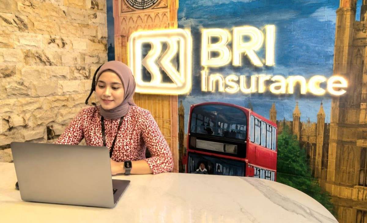 Important Visit: BRI Insurance Lakukan Pembayaran Klaim Asuransi Alat Berat