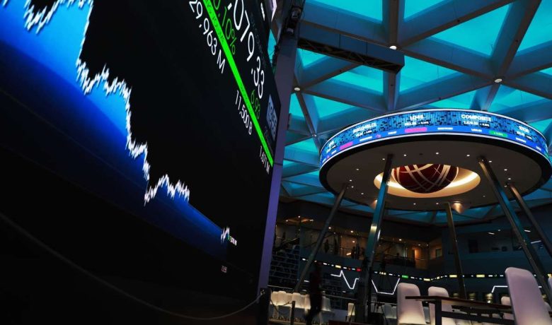 Main Agenda: IHSG Wait and See Jelang RDG BI, Berpeluang ke 6.900 Hingga Akhir Tahun