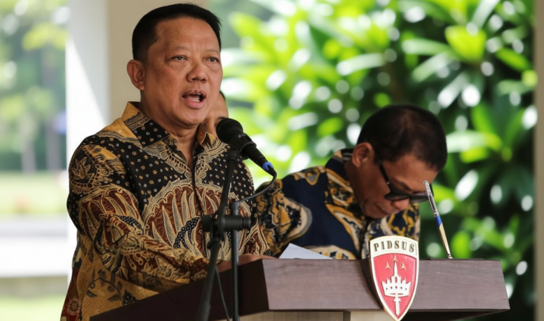 Solution For: Ini 9 Anggota Tim Penyidik Kejagung yang Akan Tangani Kasus Febrie Adriansyah