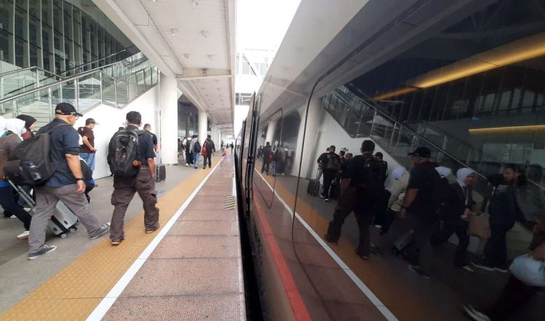 Pemerintah Ambil Utang Whoosh, Cicilan 80 Tahun Senilai Rp 1 Triliun per Tahun