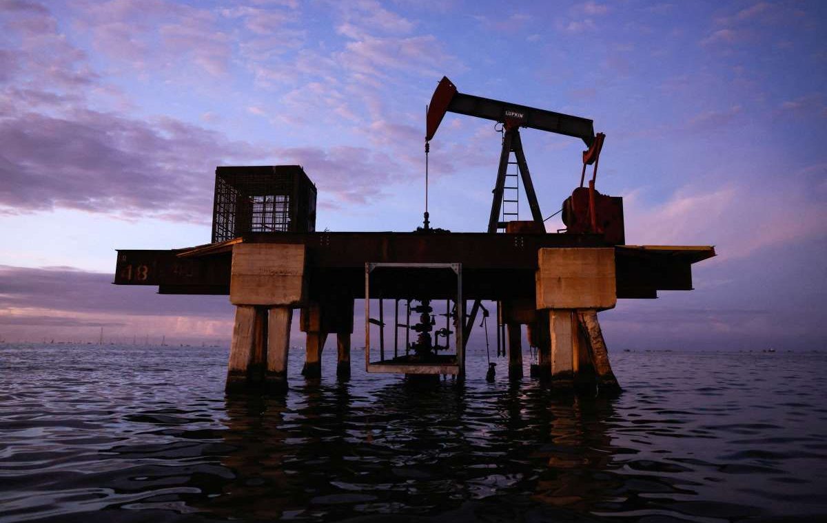 Konflik Timur Tengah Memanas, Harga Minyak Tembus Level Tertinggi 6 Pekan